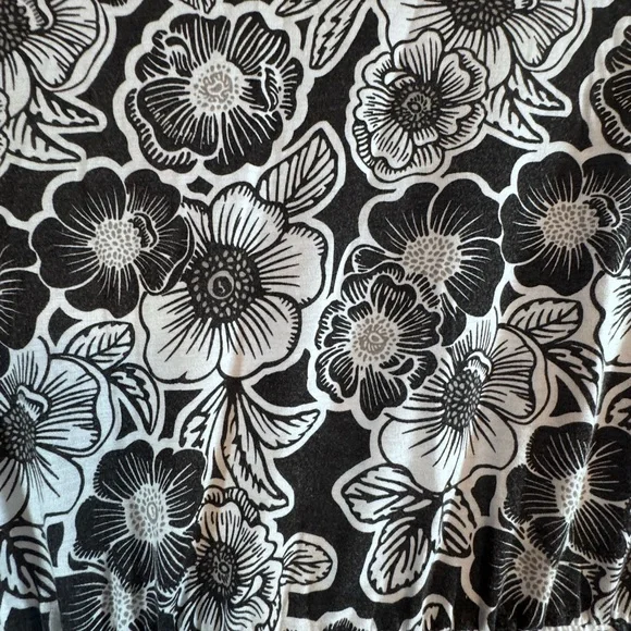 White Stag Black White Floral Wrap Dress XL 16/18 V-Neck Empire Waist - Picture 6 of 16